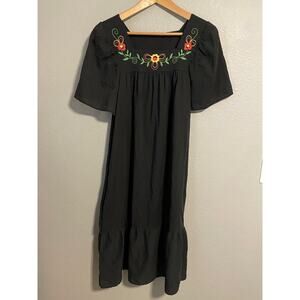 Vintage Womens Mexican Muumuu Dress Large Black Floral Embroidered Boho 70s FLAW
